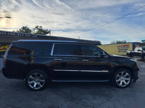 2018 Cadillac Escalade ESV Premium Luxury