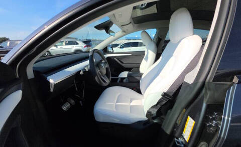 2023 Tesla Model Y Performance