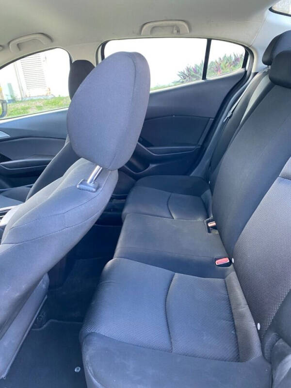 2018 Mazda MAZDA3 Sport