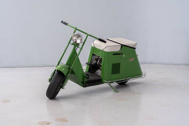 1950 Cushman Road King Model 65