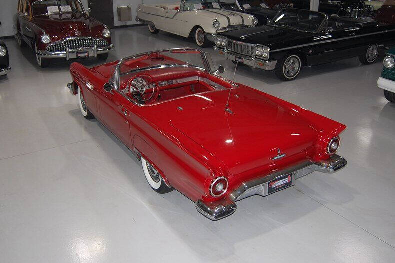 1957 Ford Thunderbird