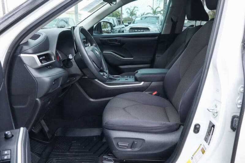 2021 Toyota Highlander L