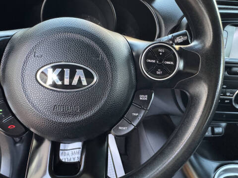 2017 Kia Soul +
