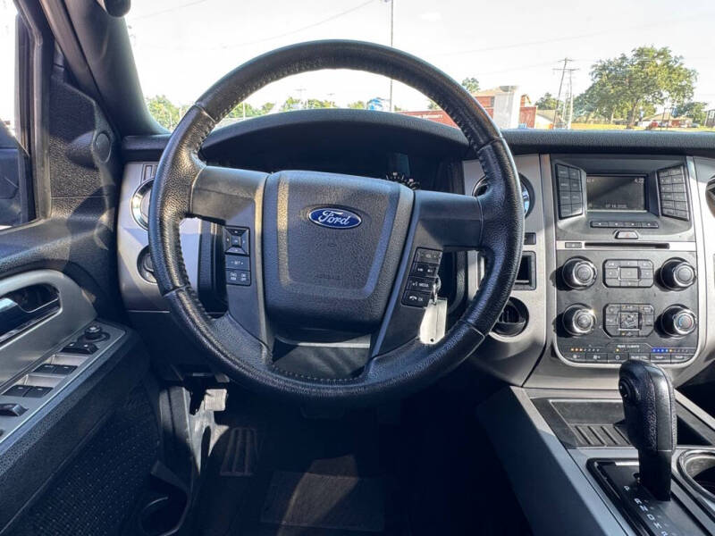 2017 Ford Expedition EL XLT
