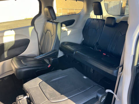 2020 Chrysler Pacifica Touring L