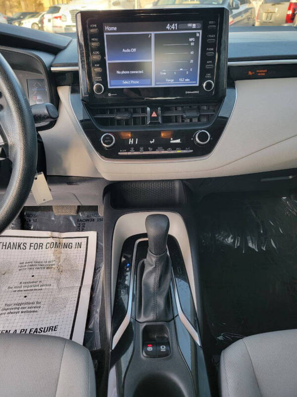 2022 Toyota Corolla LE