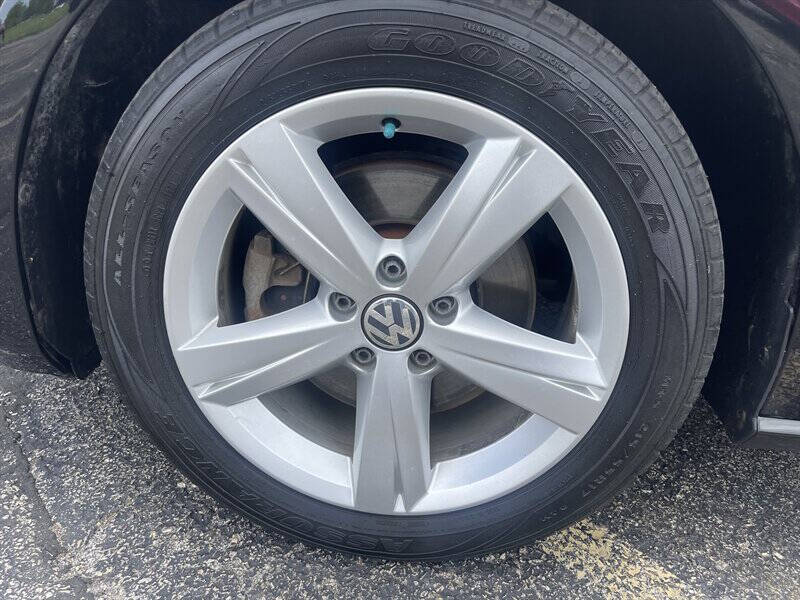 2015 Volkswagen Passat 1.8T Limited Edition