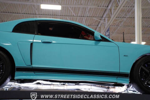 2004 Ford Mustang GT Deluxe