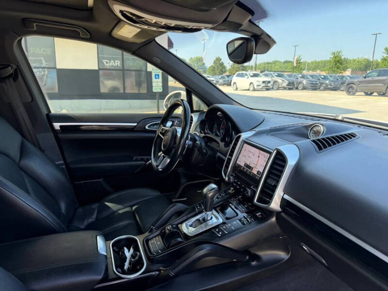 2018 Porsche Cayenne Platinum Edition