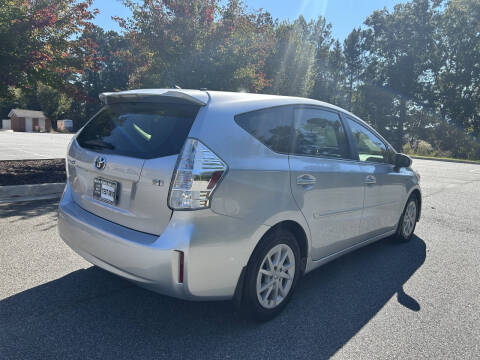 2013 Toyota Prius v Three