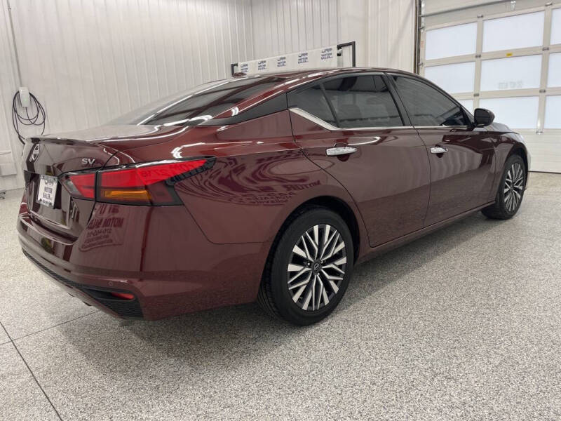 2023 Nissan Altima 2.5 SV