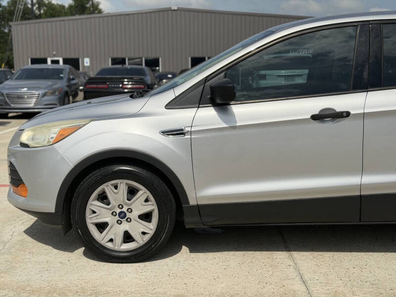 2016 Ford Escape S
