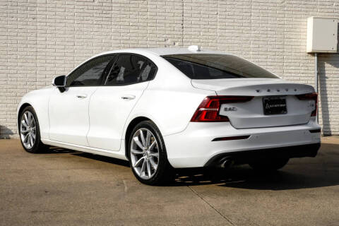 2020 Volvo S60 T5 Momentum