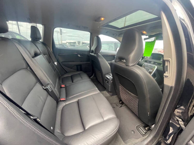 2016 Volvo XC70 T5 Drive-E Premier