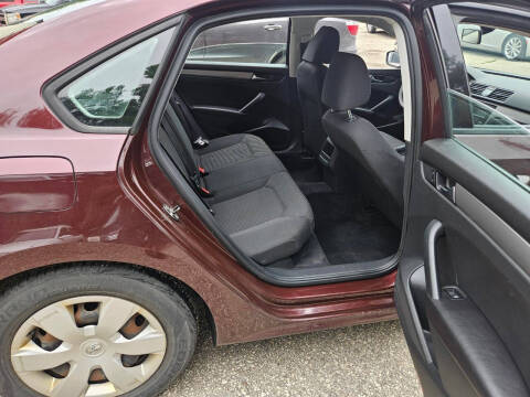 2013 Volkswagen Passat S PZEV