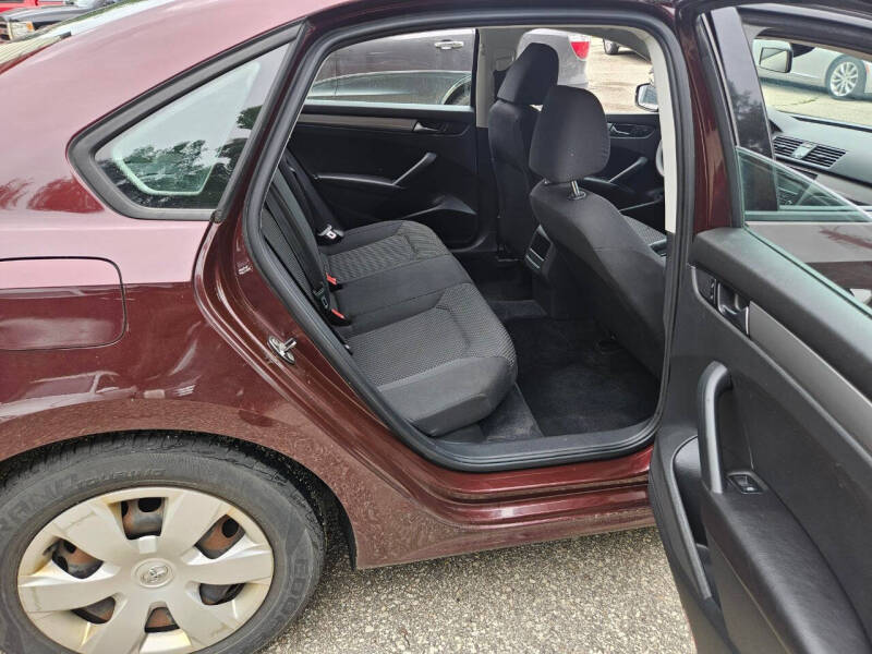 2013 Volkswagen Passat S PZEV