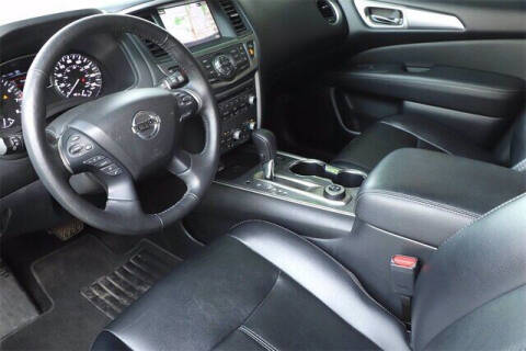 2019 Nissan Pathfinder SL