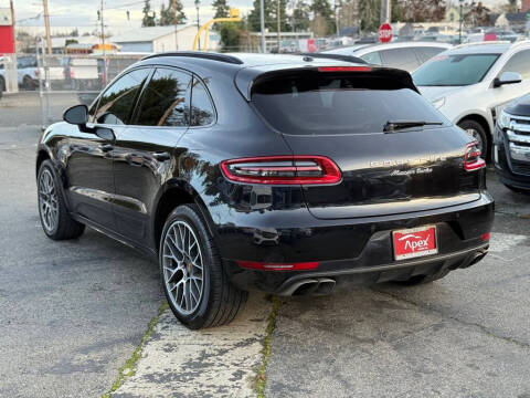 2015 Porsche Macan Turbo