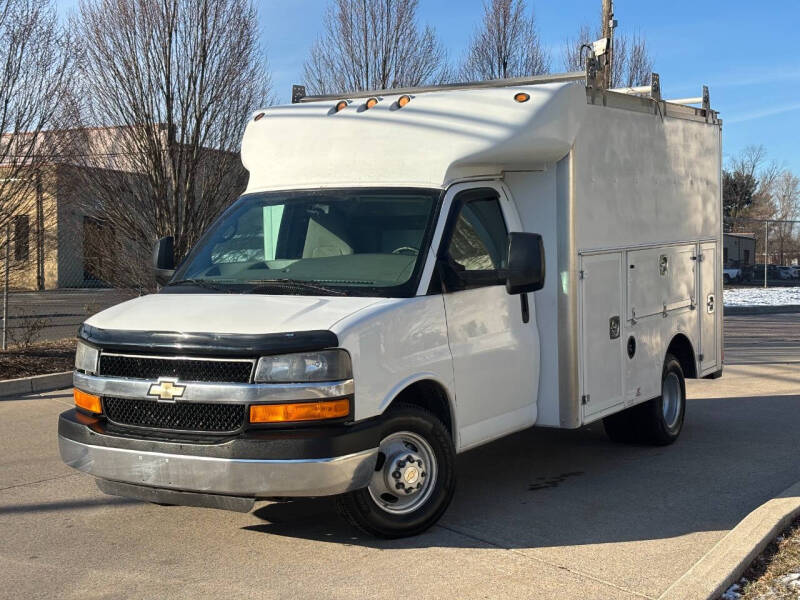 Chevrolet Express Cutaway's photo