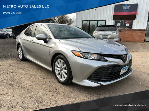 2019 Toyota Camry for sale at METRO AUTO SALES LLC in Lino Lakes MN