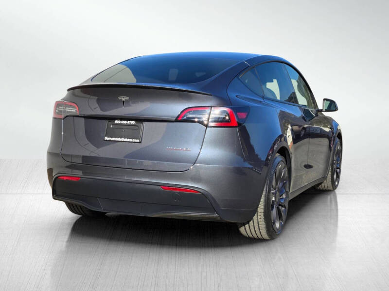 2023 Tesla Model Y Performance
