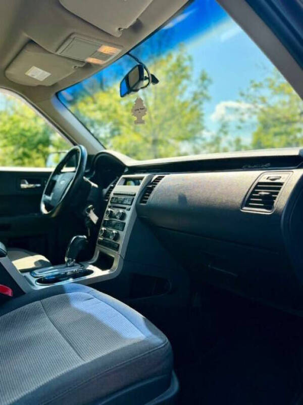 2011 Ford Flex SE