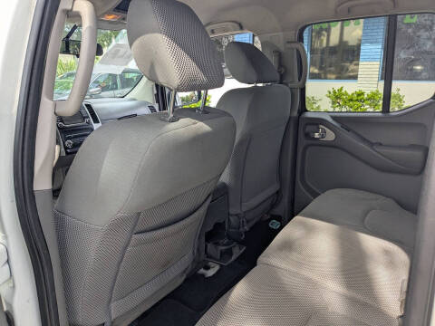 2017 Nissan Frontier SV