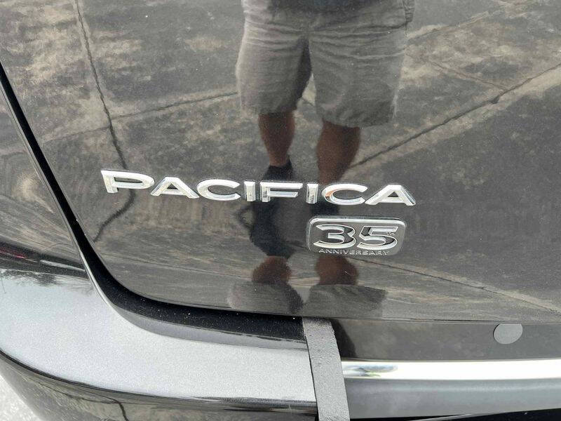 2020 Chrysler Pacifica Touring L 35th Anniversary