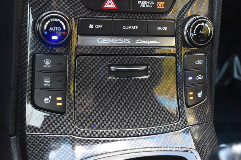 2013 Hyundai Genesis Coupe 3.8 Track