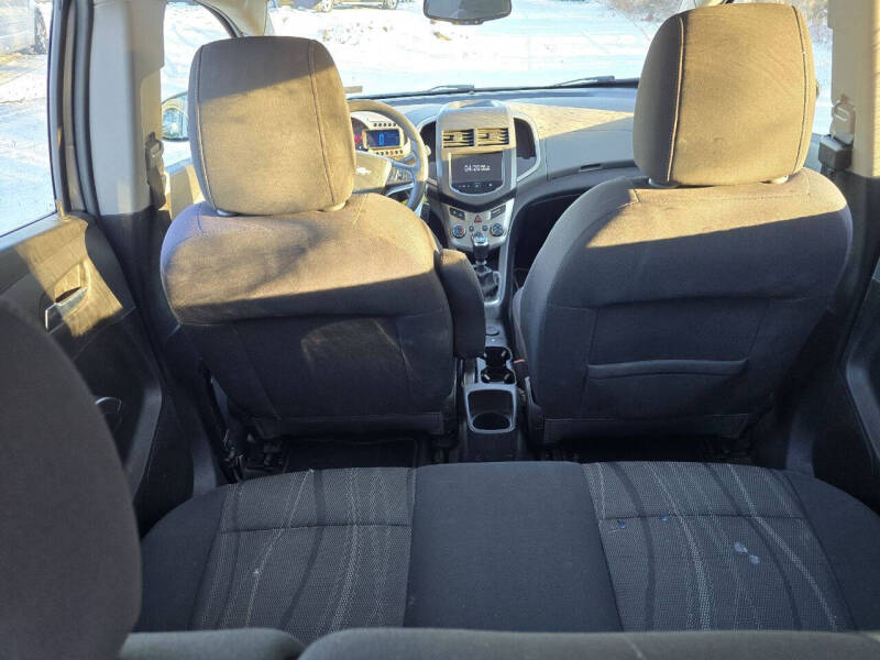 2014 Chevrolet Sonic LT Manual