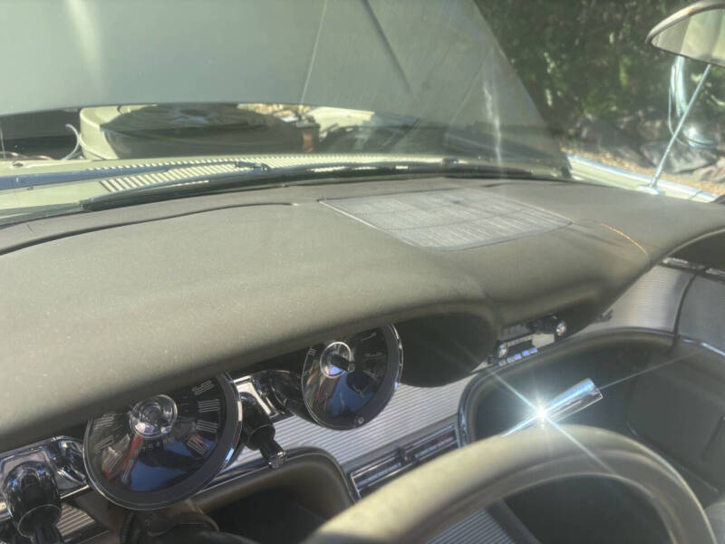 1963 Ford Thunderbird