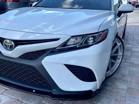 2020 Toyota Camry SE