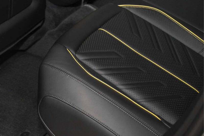 2026 Aston Martin DBX S