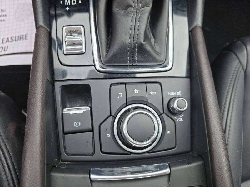 2018 Mazda MAZDA3 Touring