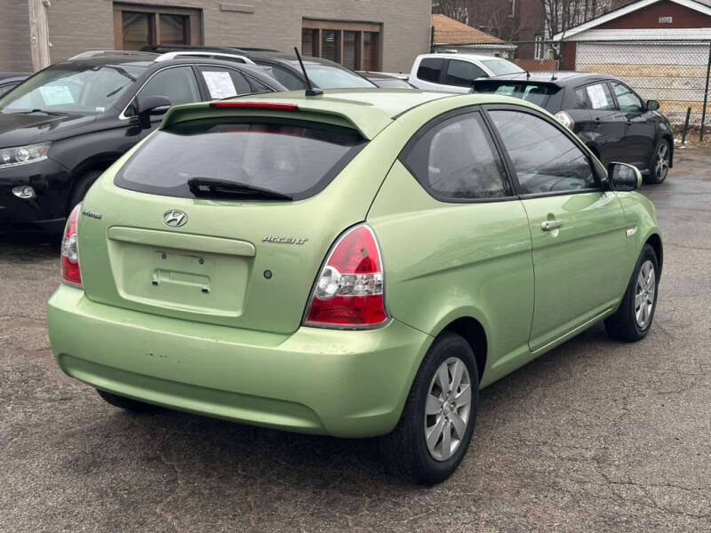 2010 Hyundai Accent Blue