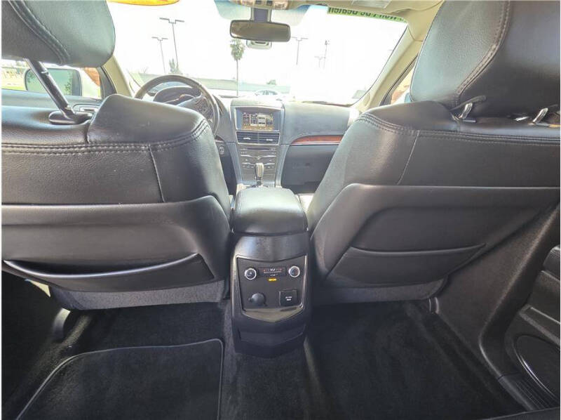 2018 Lincoln MKT Reserve