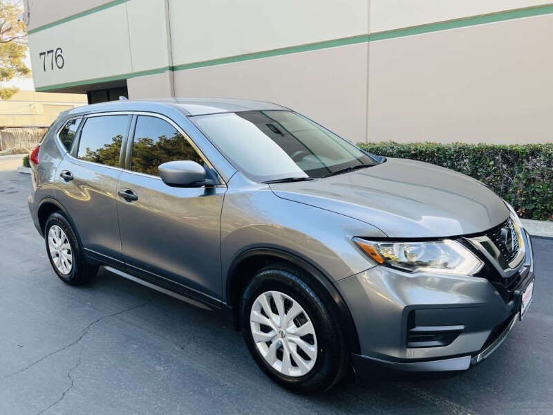 2018 Nissan Rogue S