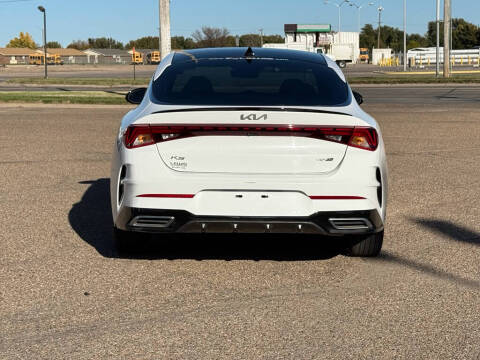2022 Kia K5