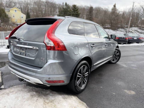 2017 Volvo XC60 T5 Dynamic