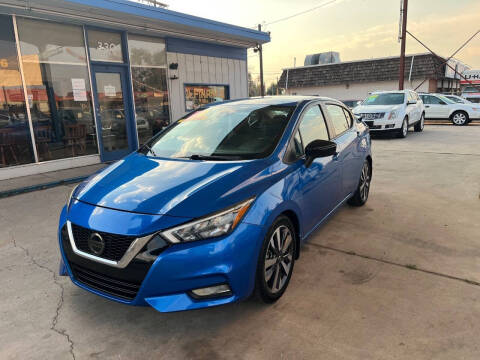 2020 Nissan Versa SR