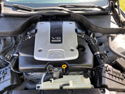 2015 Infiniti Q40