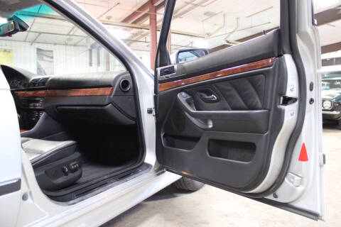 2000 BMW 5 Series 528i