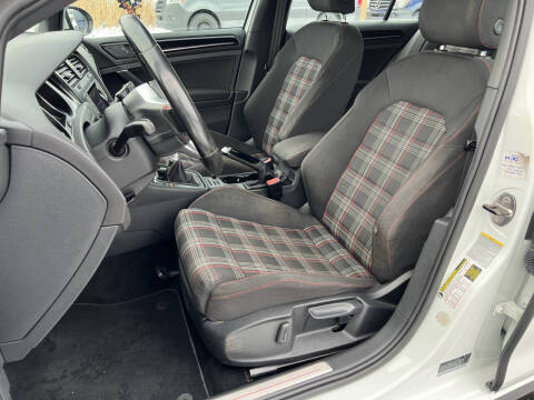 2015 Volkswagen Golf GTI S