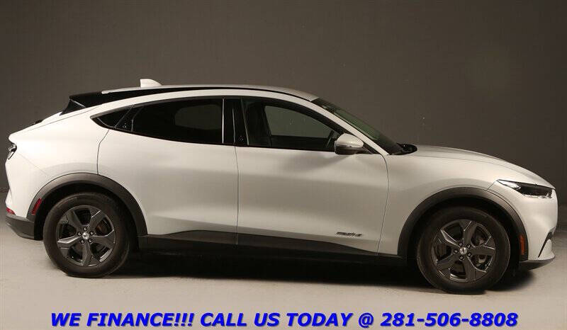 2021 Ford Mustang Mach-E Select