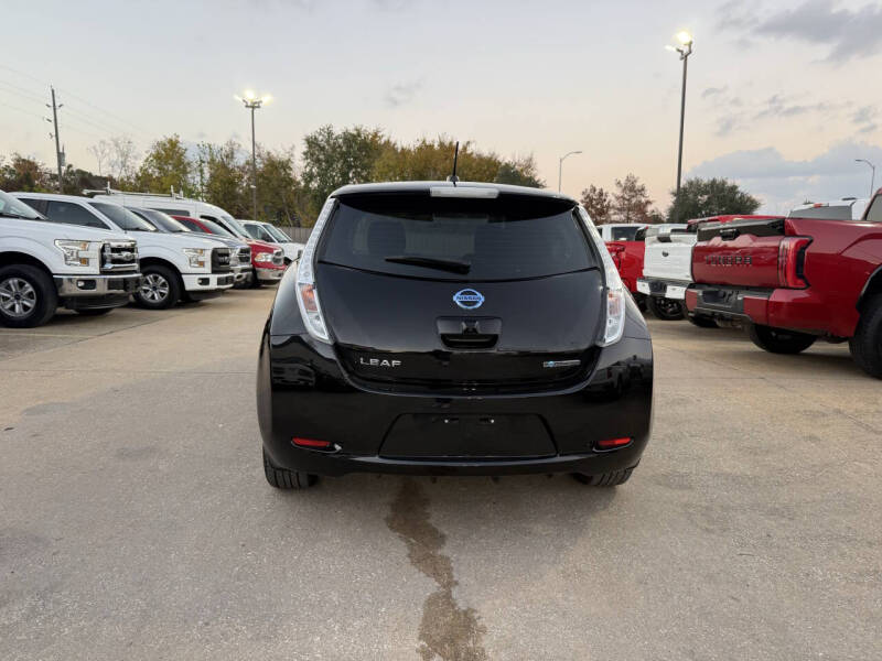 2017 Nissan LEAF S