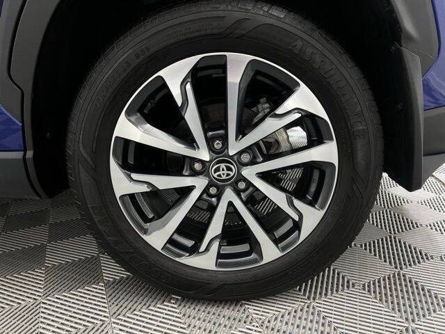 2024 Toyota Corolla Cross XLE