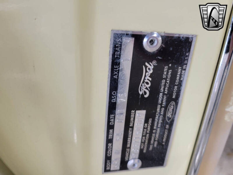 1963 Ford Thunderbird