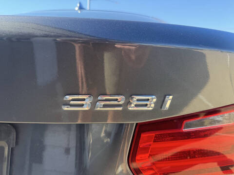 2012 BMW 3 Series 328i