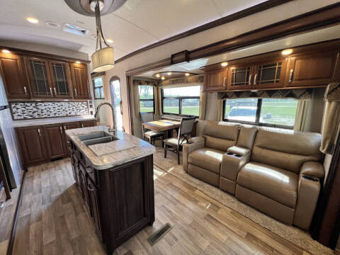 2017 Keystone RV Montana 3810MS-Only 2 Owners