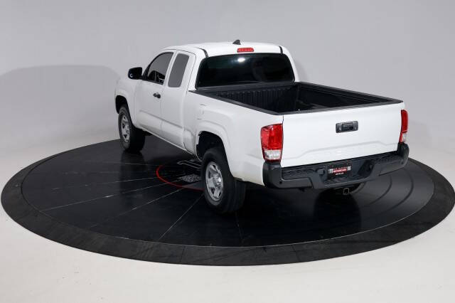 2017 Toyota Tacoma SR